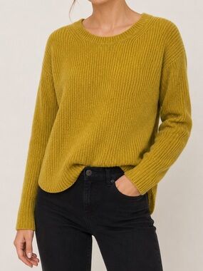Express Mustard Yellow Knit Sweater Crew Neck Long Sleeve Small